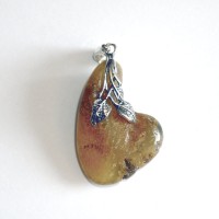 pendant with amber #24