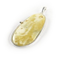 pendant with amber #38